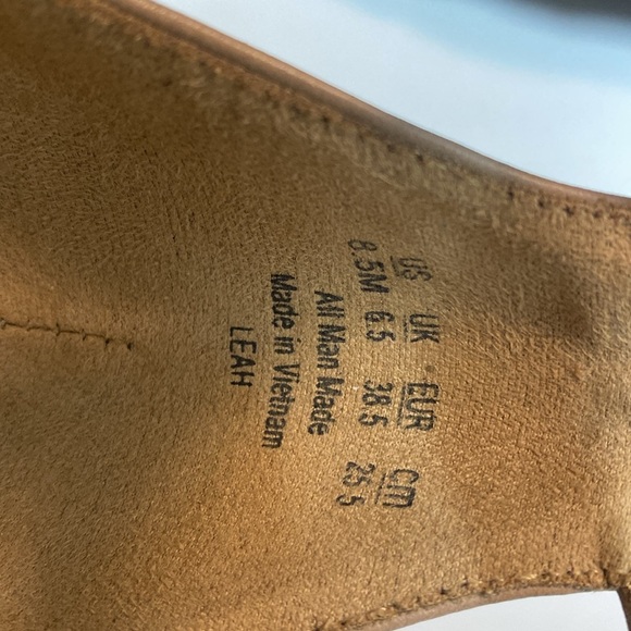 Naturalizer | Leah Beige Open-Toe Heels - 8.5 - Picture 3 of 8